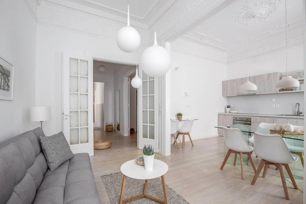 Athens Center Modern Apt In Art Nouveau Building Exterior photo