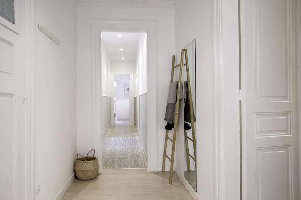 Athens Center Modern Apt In Art Nouveau Building Exterior photo