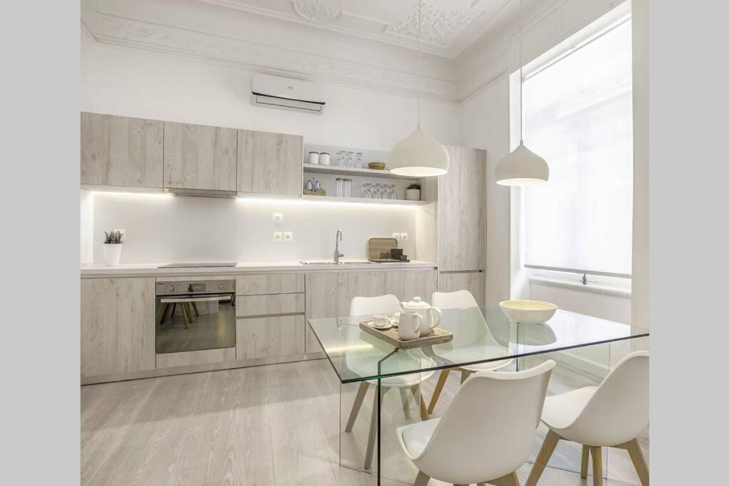 Athens Center Modern Apt In Art Nouveau Building Exterior photo